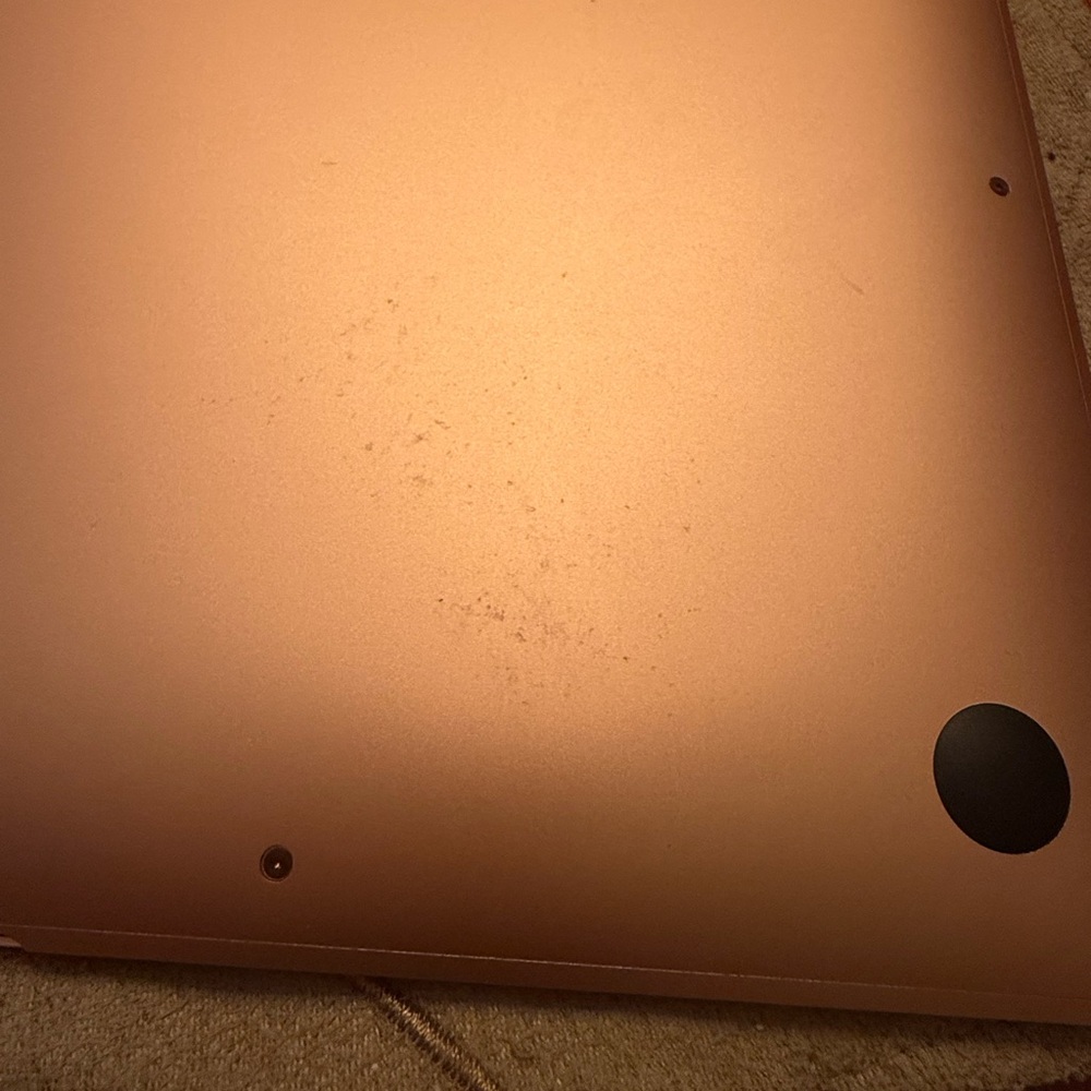 Apple MacBook Air - Gold - Picture 7 of 9